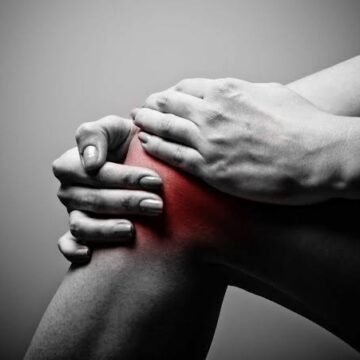 Chronic Knee Pain Chronic Knee Pain Treatment: Causes, Symptoms and Effective Relief Options