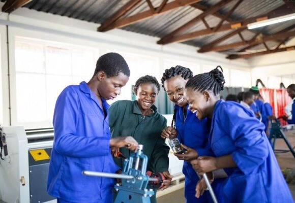 Benefits of Vocational Training in Phoenix for Career Growth