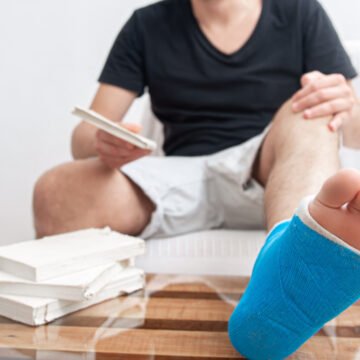 Why Won’t My Wound Heal? Common Causes and Advanced Wound Care Treatments